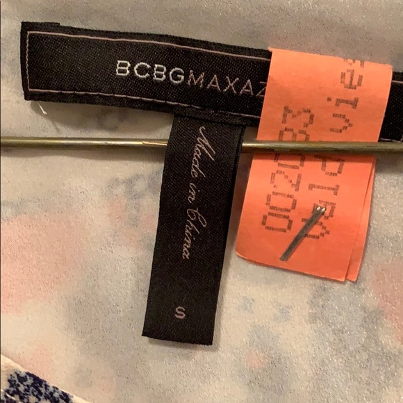 Pretty dress - Picture 3 of 8